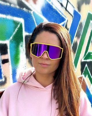 💛 Žlutá, co rozzáří den. Někdy stačí jen malý detail, aby se všechno kolem zdálo veselejší. A přesně to dělají LIFE. brýle...