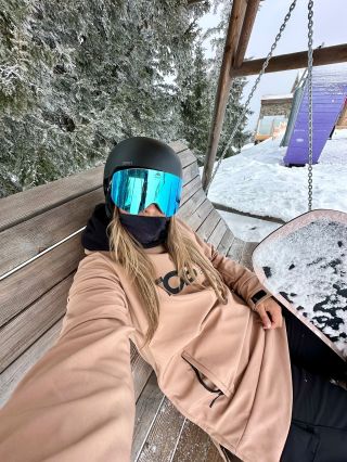 Na horách se objevil první sněhový poprašek ❄️ I když to dole zatím na zimu nevypadá, hory už se hlásí o slovo ⛷️ Už máte...